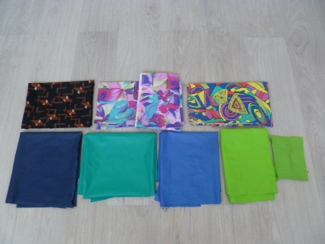 Diverse kleurige - fleurige lapjes. Goed te combineren., Meerkleurig, Nieuw, Ophalen of Verzenden, 30 tot 120 cm