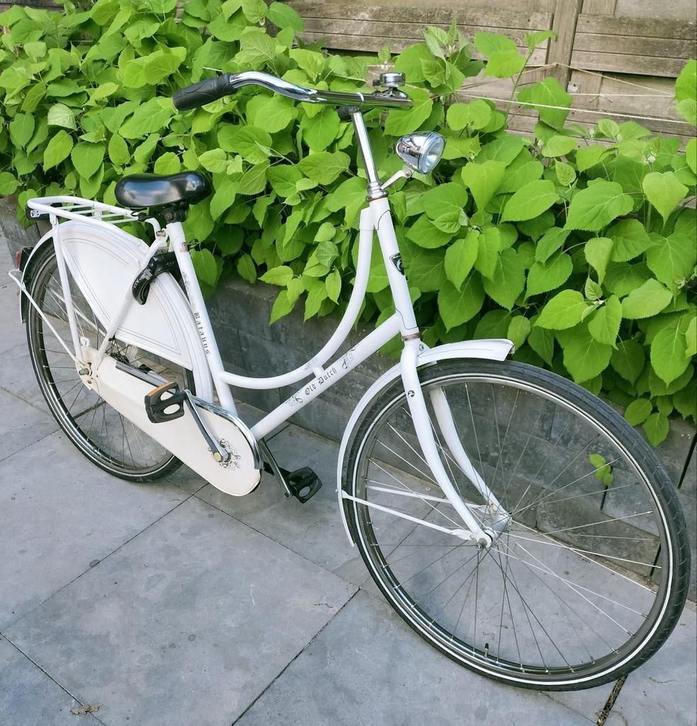 Omafiets Batavus Old Dutch, 28 inch, wit., Ophalen, Terugtraprem, Gebruikt, 56 cm of meer