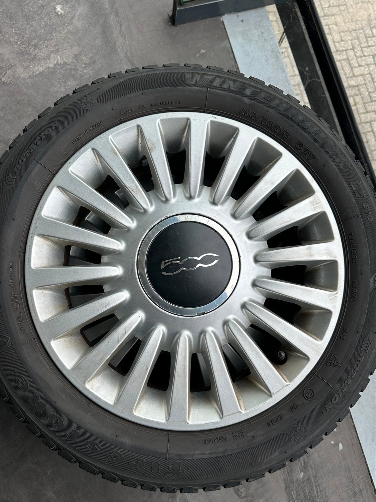 Fiat 500 Winterbanden met Velgen - 185/55R15, Ophalen, Gebruikt, 15 inch, Banden en Velgen