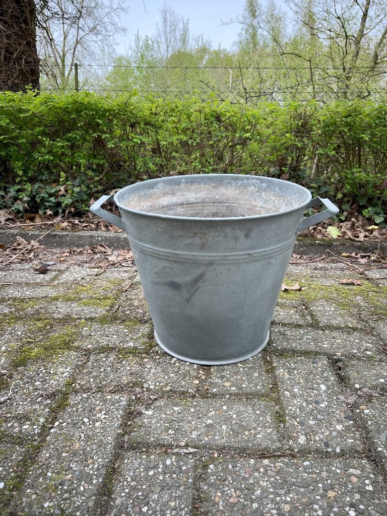 Zinken emmer / plantenbak met handgrepen, Ophalen, Gebruikt, Zink, Met handgreep