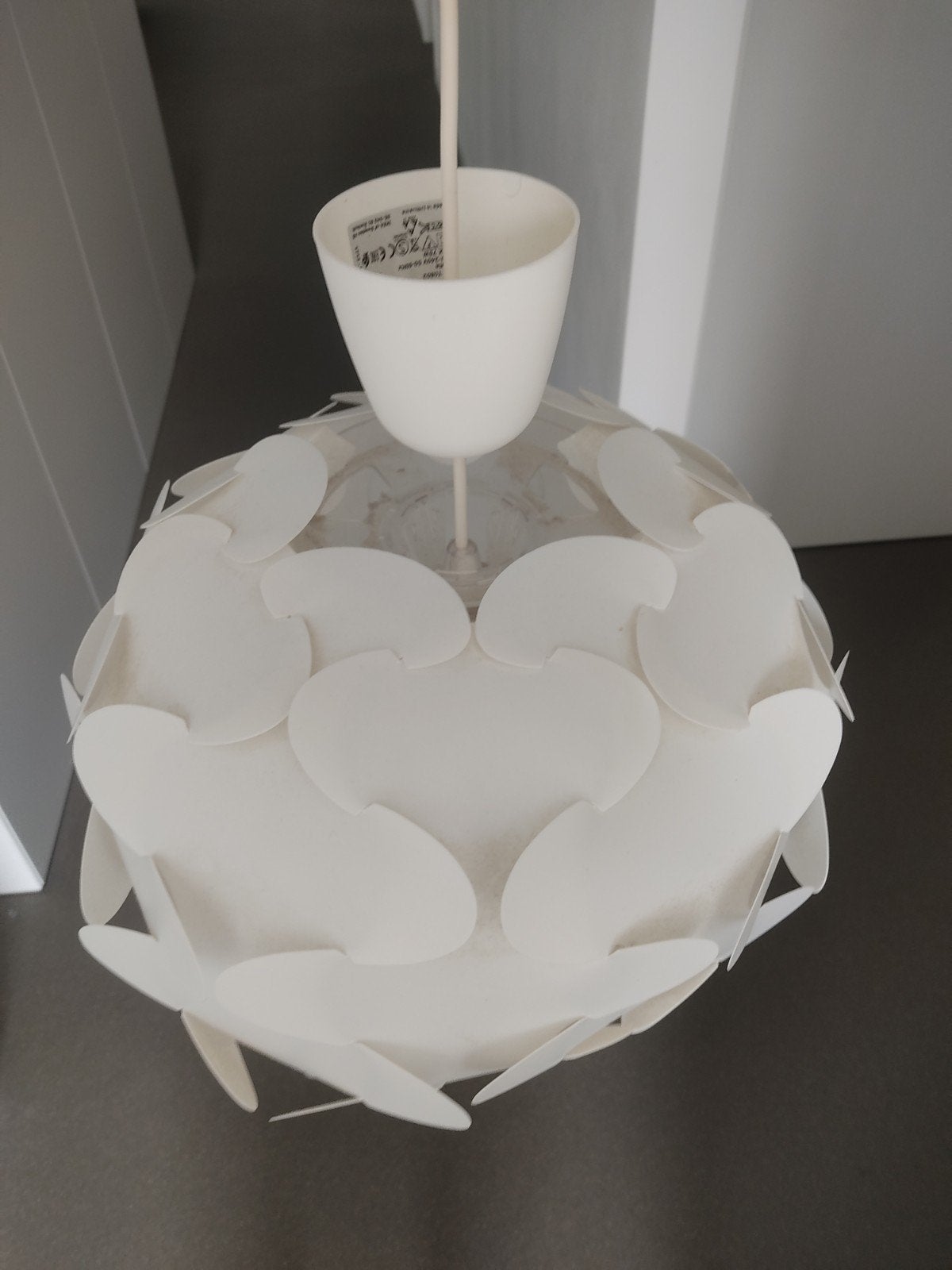 2 witte Ikea hanglampen, Huis en Inrichting, Woonaccessoires | Etagères, Ophalen of Verzenden, Zo goed als nieuw