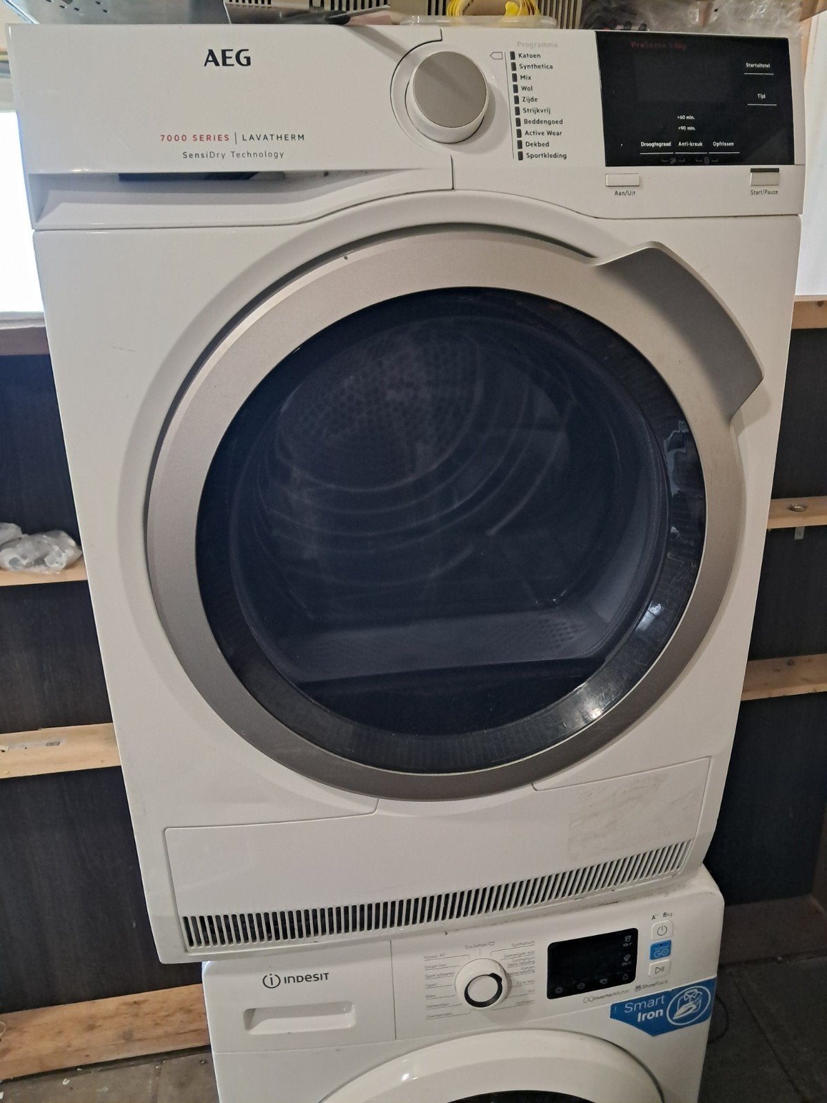 AEG Warmtepompdroger 8kg - Lavatherm SensiDry Technology, Witgoed en Apparatuur, Wasdrogers, Ophalen, Gebruikt, 8 tot 10 kg, 85 tot 90 cm