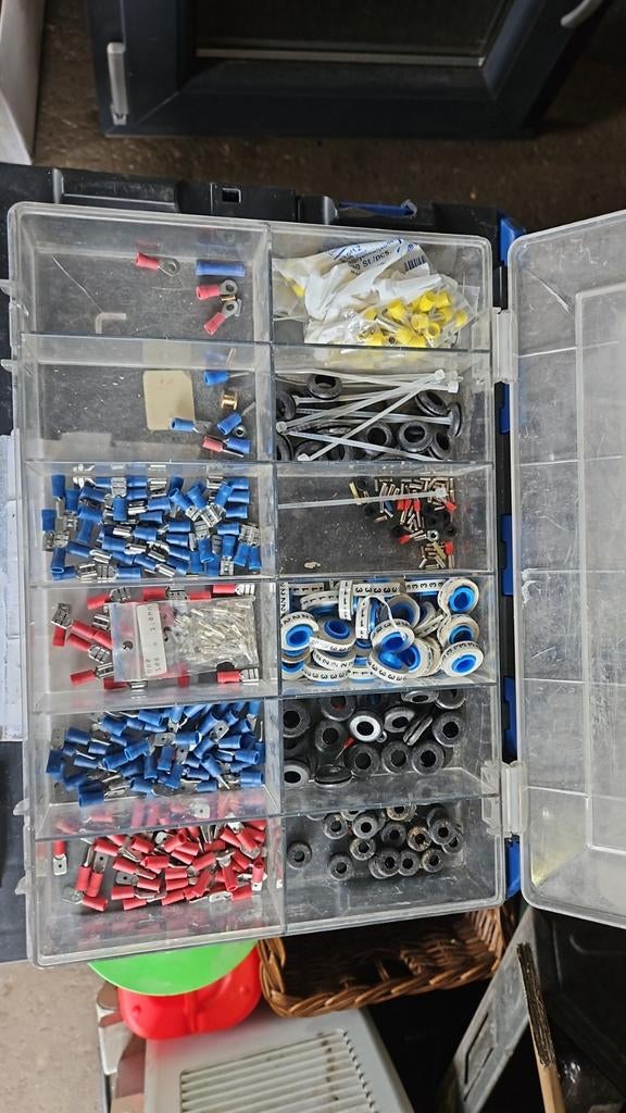 Sorteerkoffer met elektratoebehoren, Ophalen of Verzenden