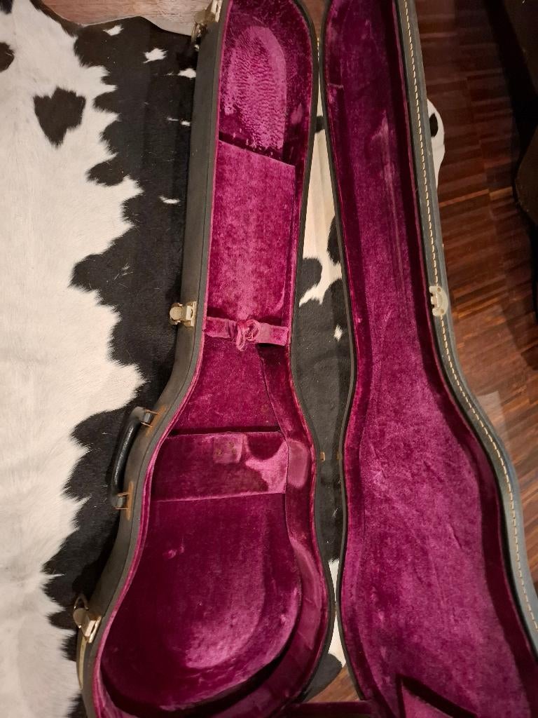 gitaar koffers Gibson lp/explorer/firebird  Jazz bass precis, Ophalen of Verzenden, Zo goed als nieuw