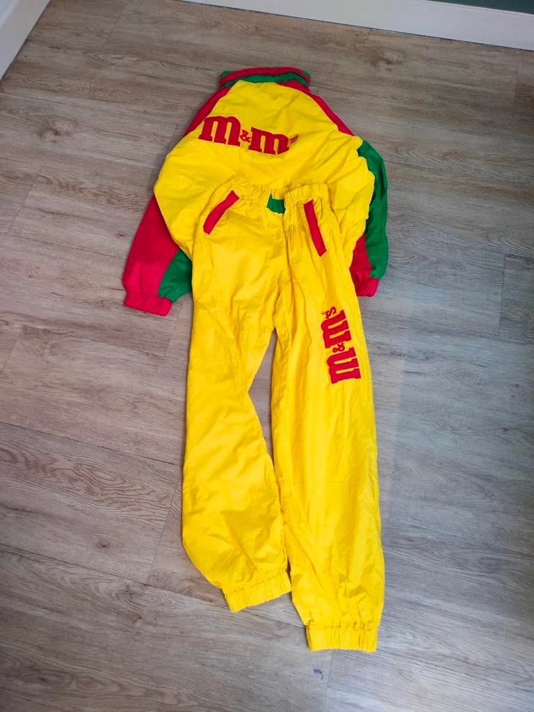 M&M pak maat M - Carnaval/Themafeest, Maat 38/40 (M), Carnaval, M&M, Ophalen of Verzenden