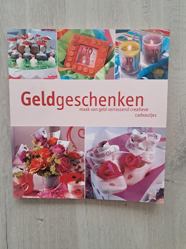 Boek geldgeschenken.  Alleen ophalen., Ophalen, Zo goed als nieuw, Overige onderwerpen