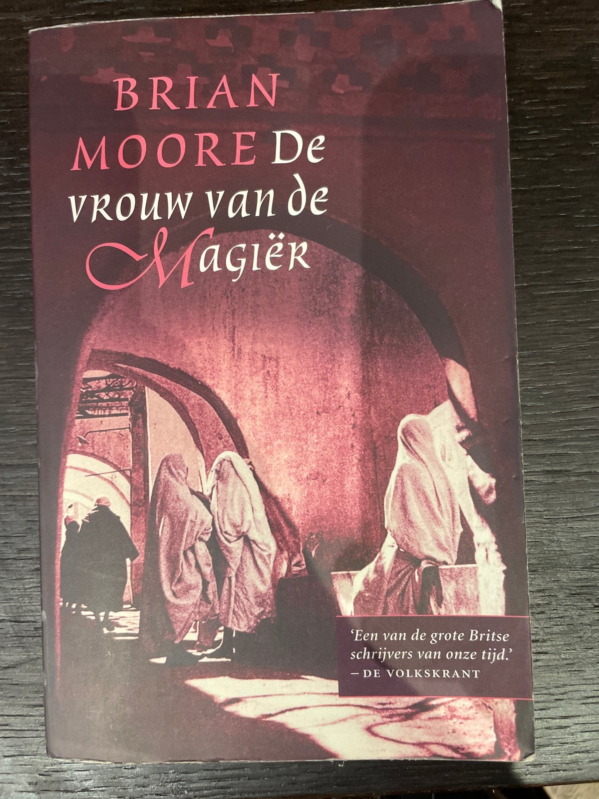 Brian Moore - De Vrouw van de Magiër, Ophalen of Verzenden, Gelezen