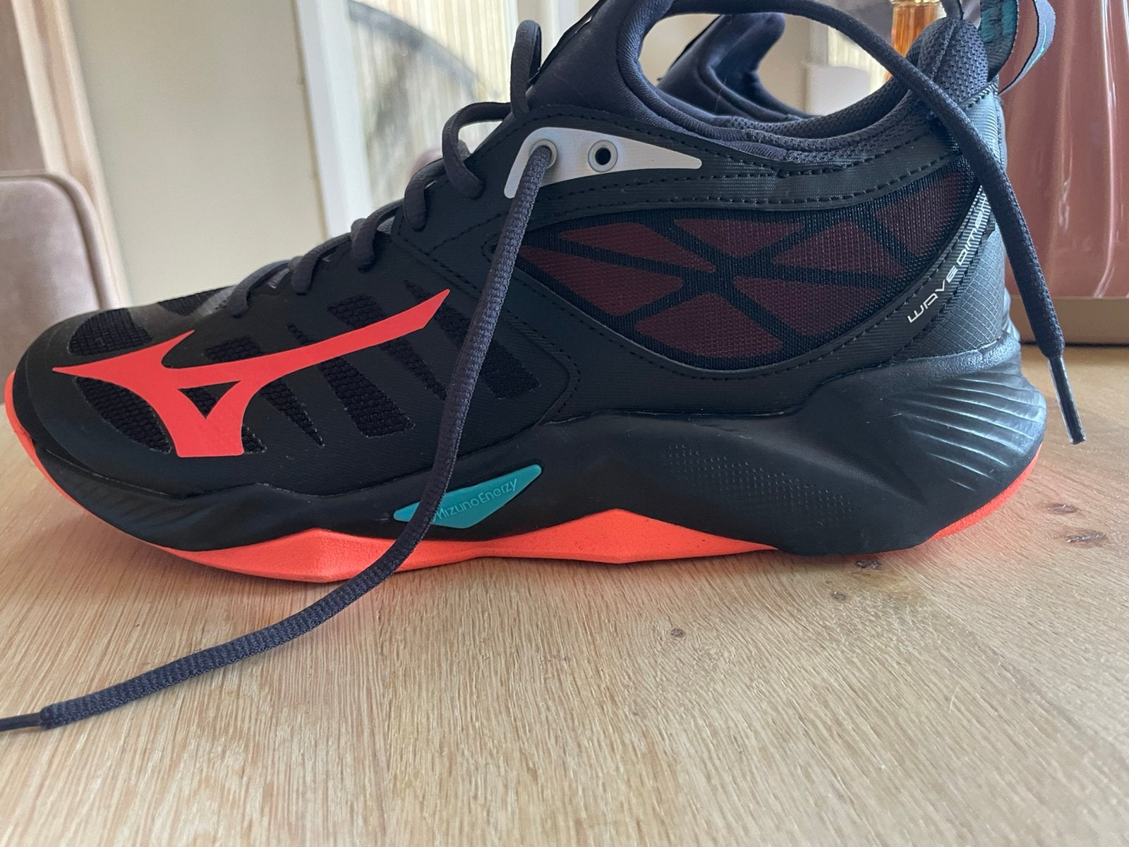 Sportschoenen mt 42, Ophalen, Nieuw, Sportschoenen, Zwart
