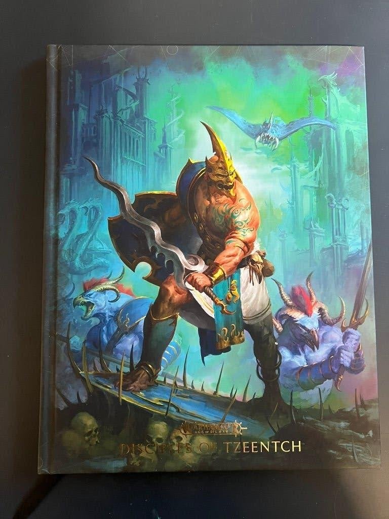 Warhammer - AOS - Books - Disciples of Tzeentch - Lim. edit., Hobby en Vrije tijd, Ophalen of Verzenden, Warhammer