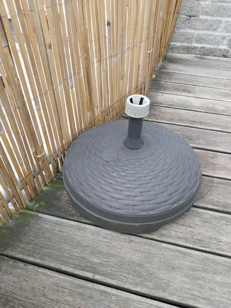 Parasolvoet kunststof gratis af te halen, Ophalen of Verzenden, Minder dan 1 meter, Parasolvoet