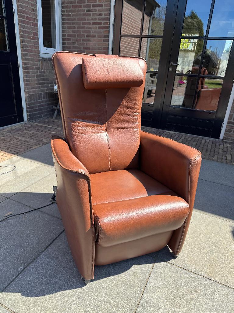 Prominent Sta-op stoel | Elektrisch verstelbaar | Topstaat, Ophalen, Bruin, Leer, Zo goed als nieuw