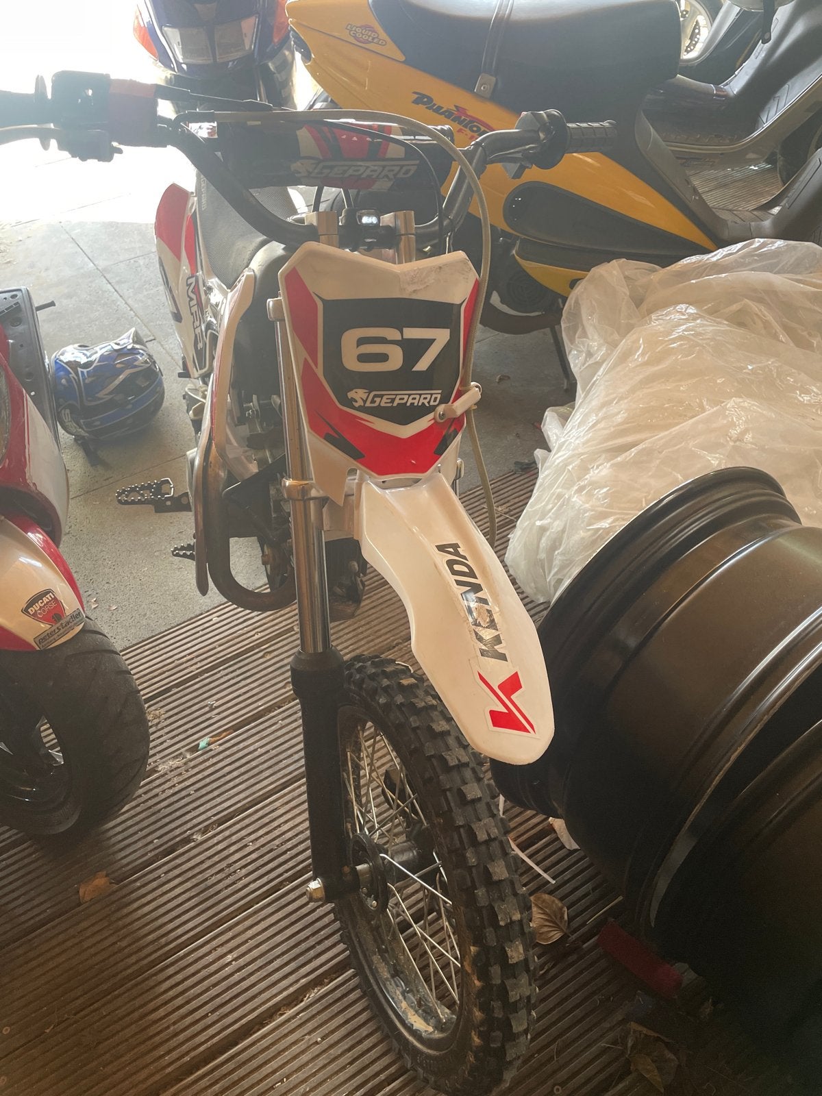 Crossmotor 125cc - Loopt goed, band loopt langzaam leeg, Ophalen of Verzenden, Gebruikt, Overige merken