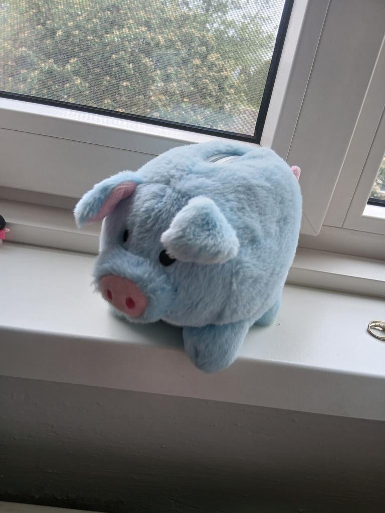 Schattig blauw spaarvarken van pluche, Verzamelen, Spaarpotten, Ophalen, Zo goed als nieuw, Overige materialen, Dier