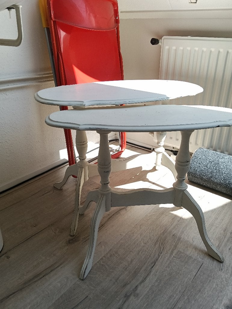Brocante tafeltjes, Ophalen