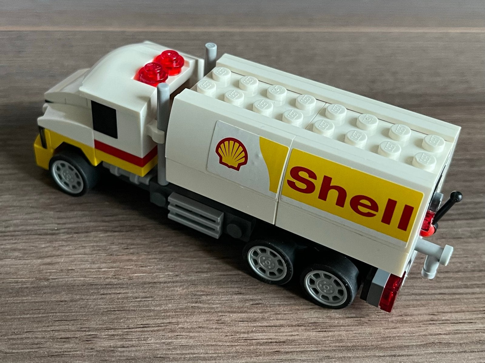 LEGO Shell Tankwagen 40196 - Zo goed als nieuw, Ophalen of Verzenden, Zo goed als nieuw, Complete set, Lego