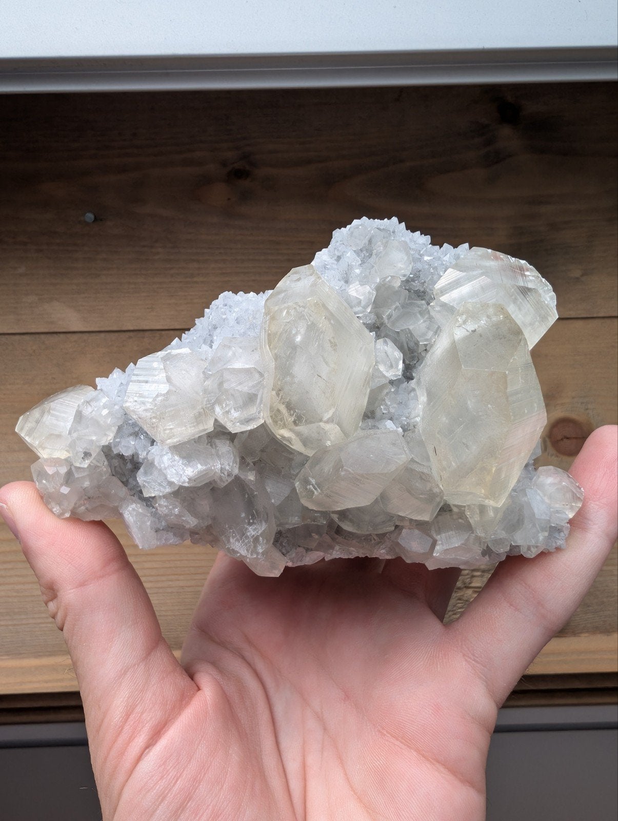 Calciet op kwarts uit de Xianyang mijn in China, Verzamelen, Mineralen en Fossielen, Ophalen of Verzenden, Mineraal