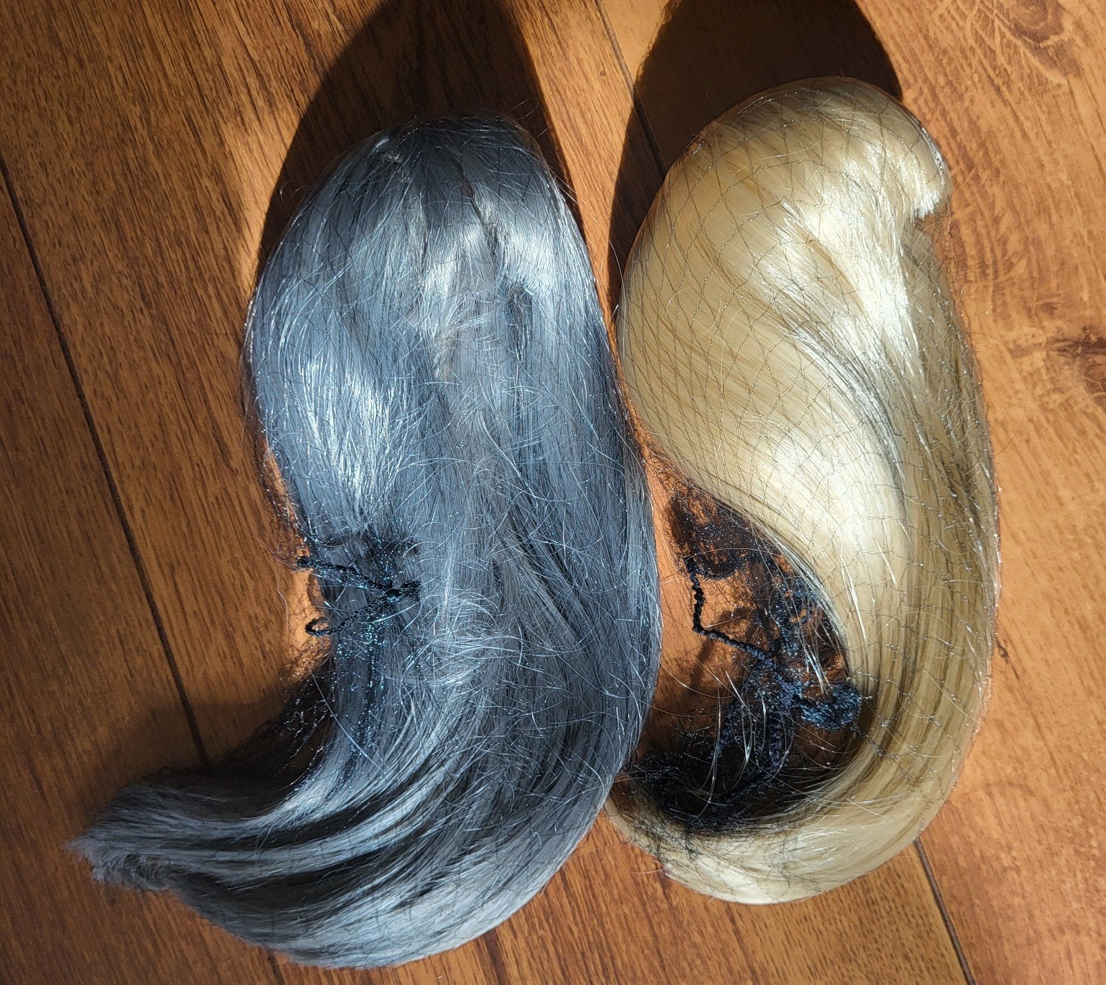 2 stuks nieuwe pruiken voor bjd blythe poppen, Ophalen of Verzenden, Nieuw, Kleertjes