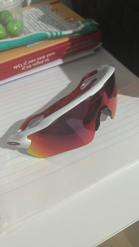 Oakley zonnebril, Zonnebril, Ophalen of Verzenden, Zo goed als nieuw, Oakley