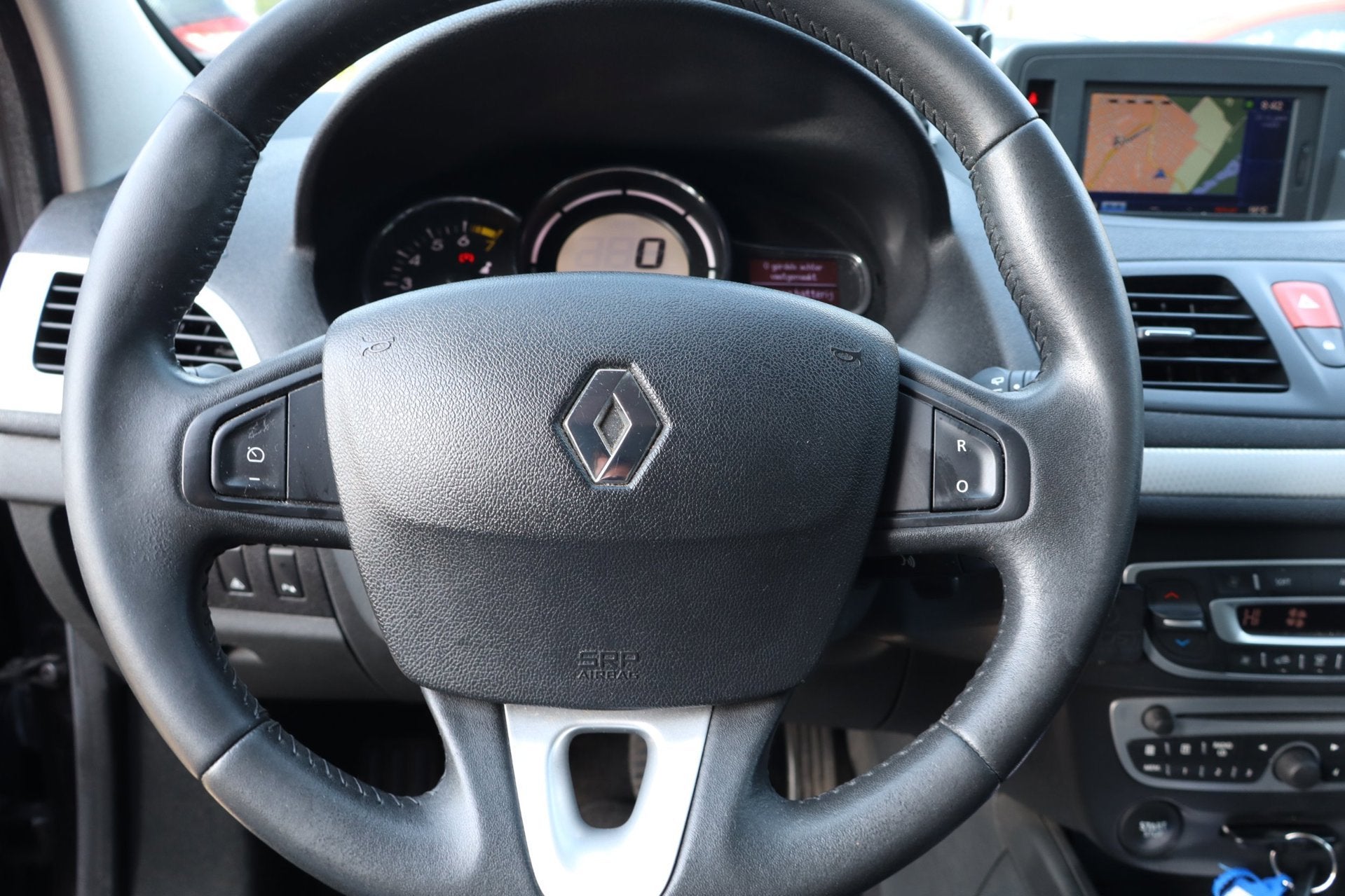 Foto 11 van Renault Mégane Estate 1.4 TCe Dynamique , NAVI, AIRCO, PDC,