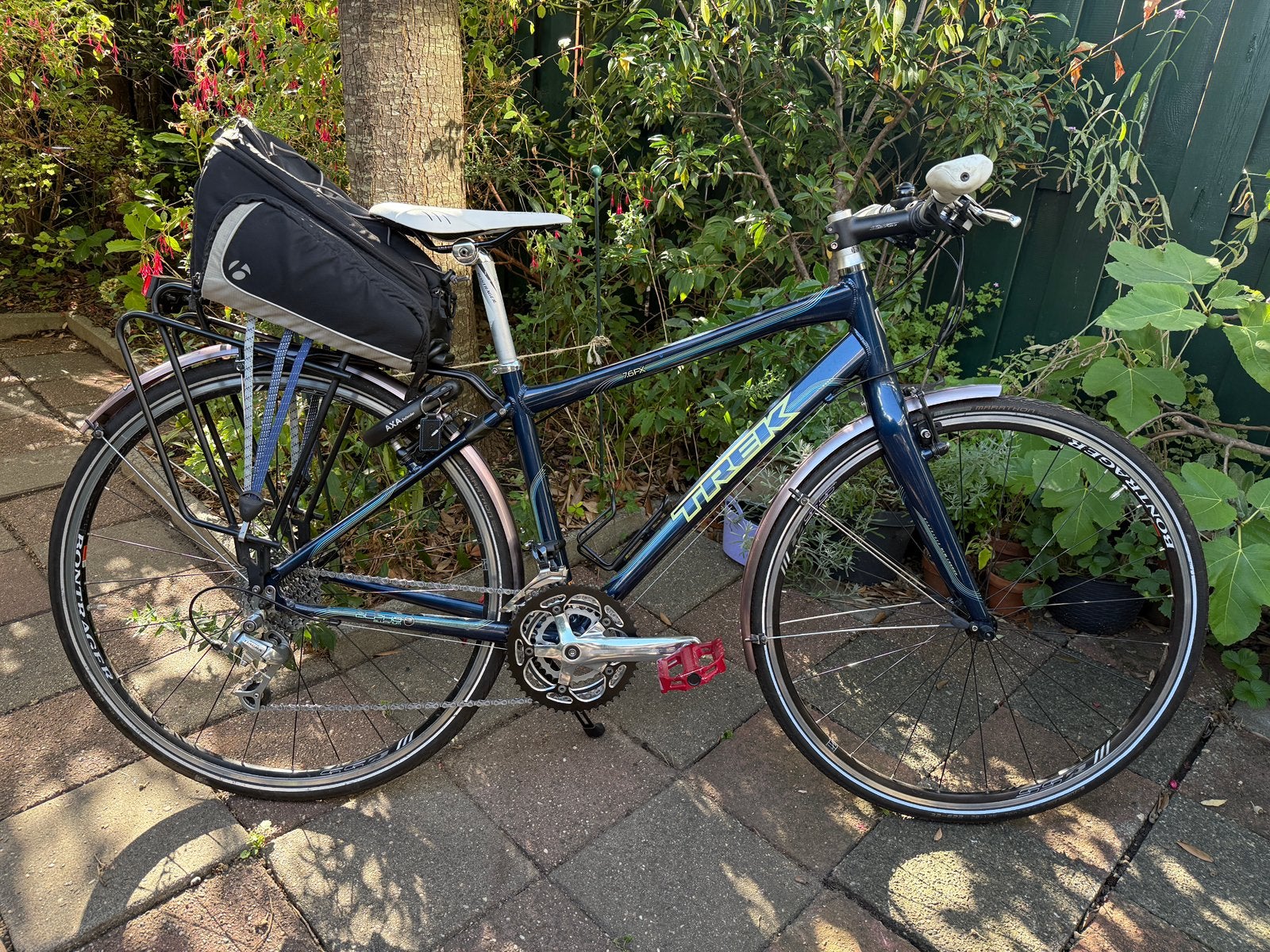 Trek 7.6 FX WSD fitnessfiets | 27  speed | + drager en tas, 28 inch, Gebruikt, Velgrem, Minder dan 47 cm