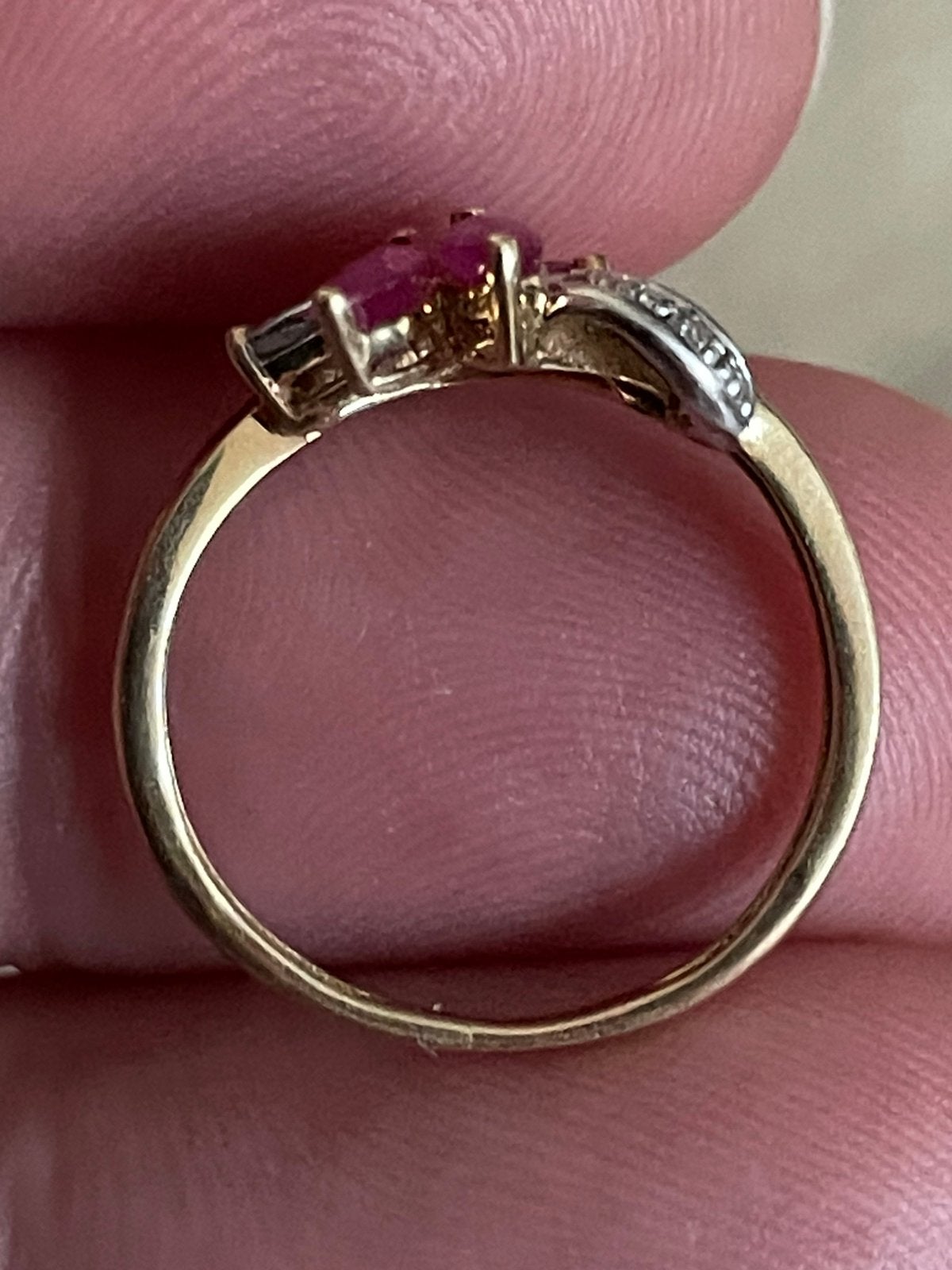 18 karaat gouden ring met robijnen en diamantjes maat 15,5, Ophalen of Verzenden, Nvt, Dame, Nvt