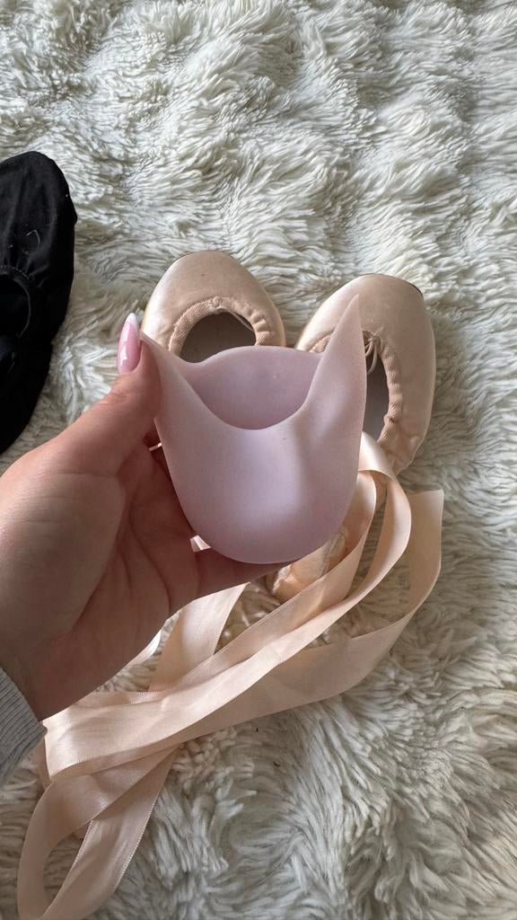 Spitzen en balletschoenen met teenbeschermers, Sport en Fitness, Dansen, Gebruikt, Schoenen, Ophalen
