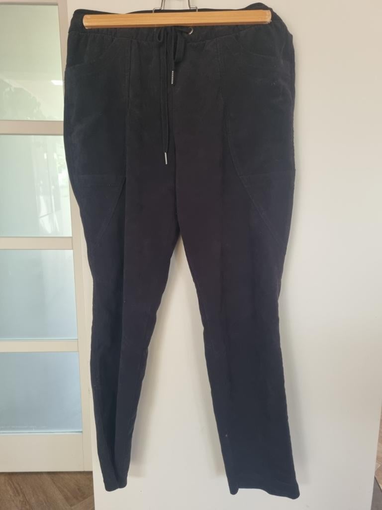 Marccain zwarte broek 40-42, Zwart, Maat 42/44 (L), Ophalen of Verzenden, Zo goed als nieuw