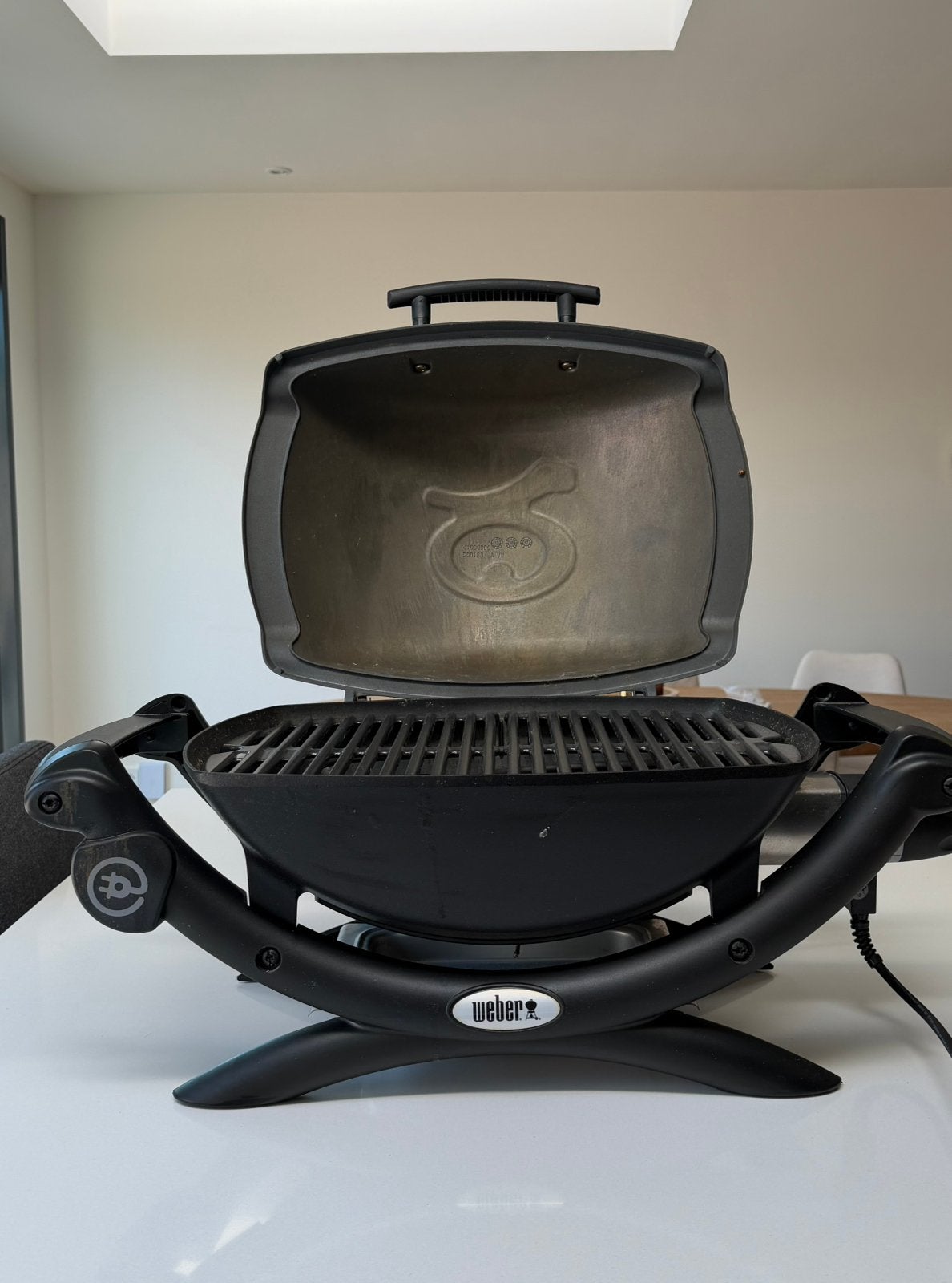 Weber kleine grill barbecue, Tuin en Terras, Ophalen, Zo goed als nieuw