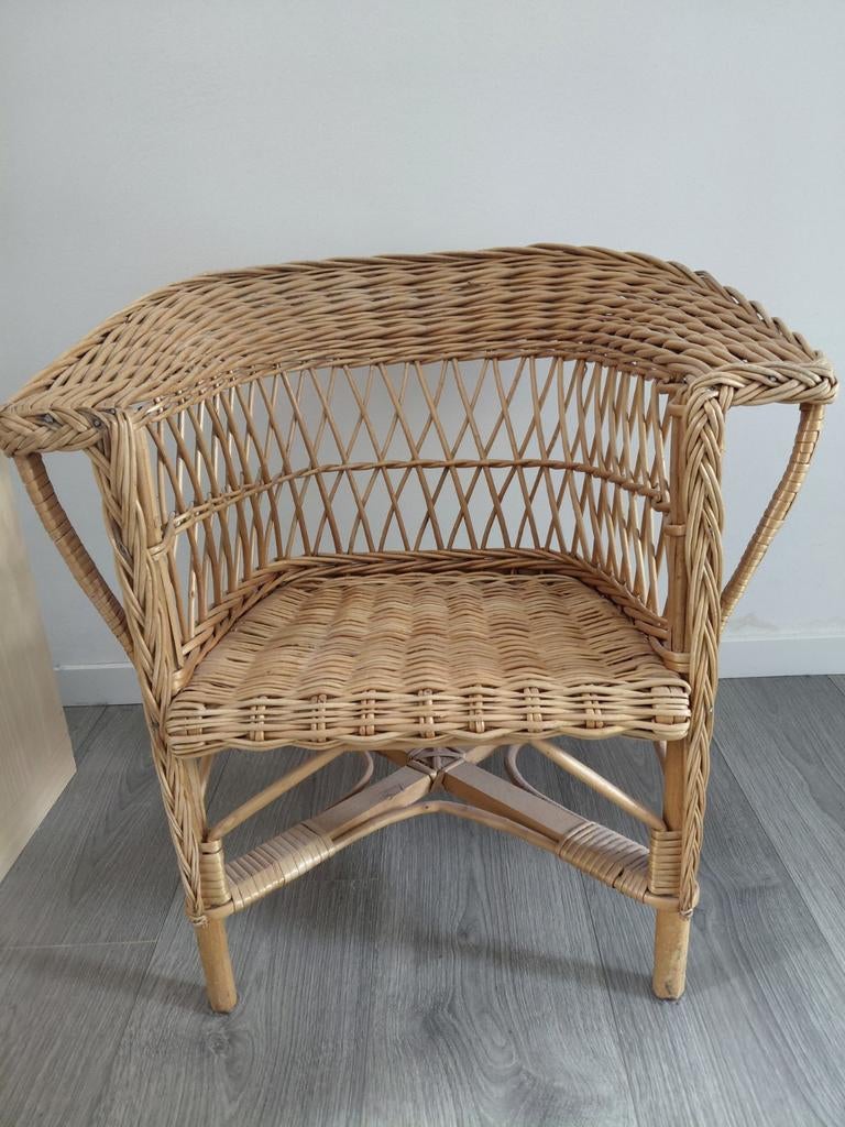Mooi Kinder stoeltje Rotan, Ophalen, Stoel(en)
