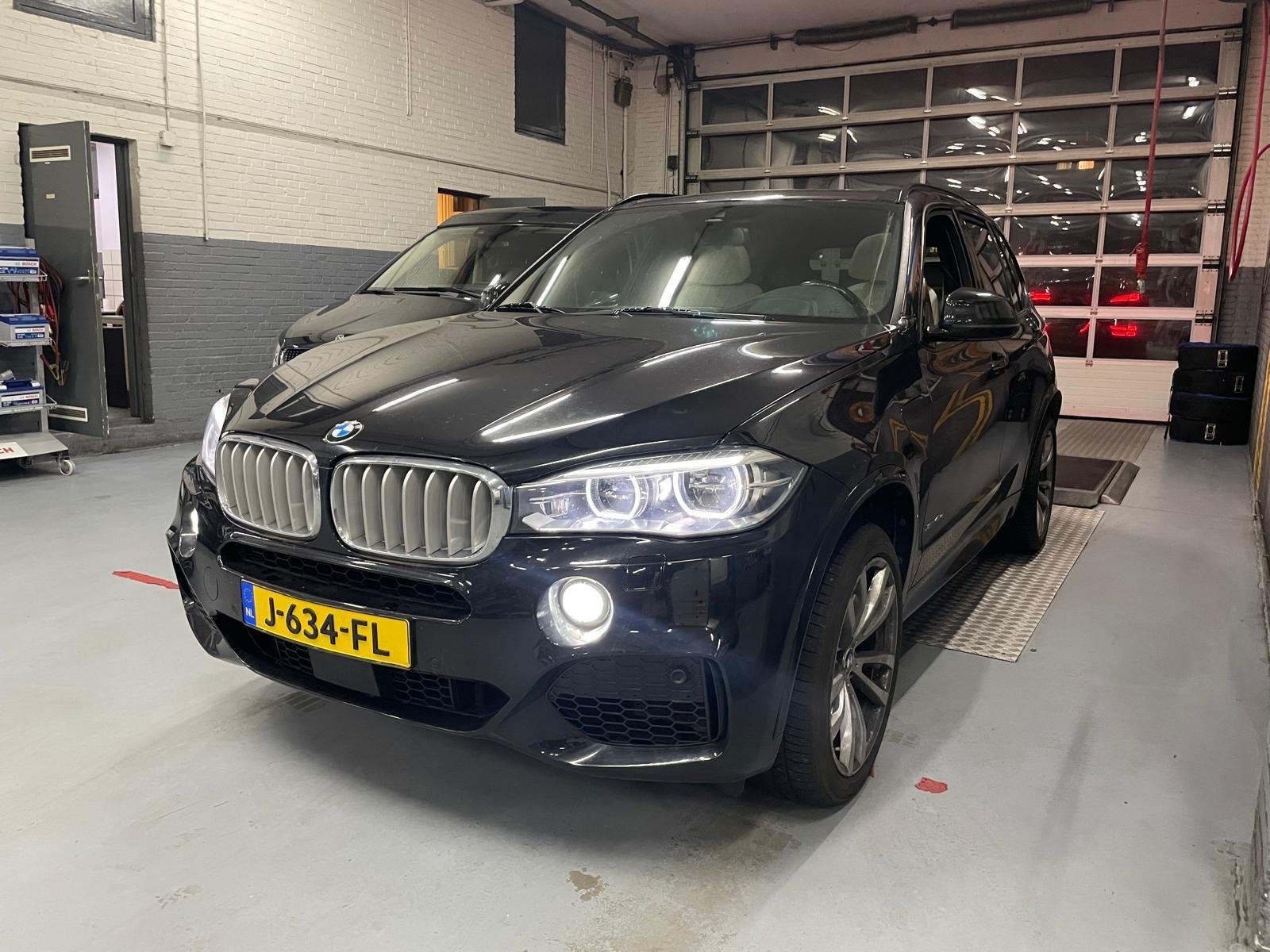 BMW X5 XDrive40e iPerformance High Executive, Gebruikt, 4 cilinders, Zwart, Bedrijf