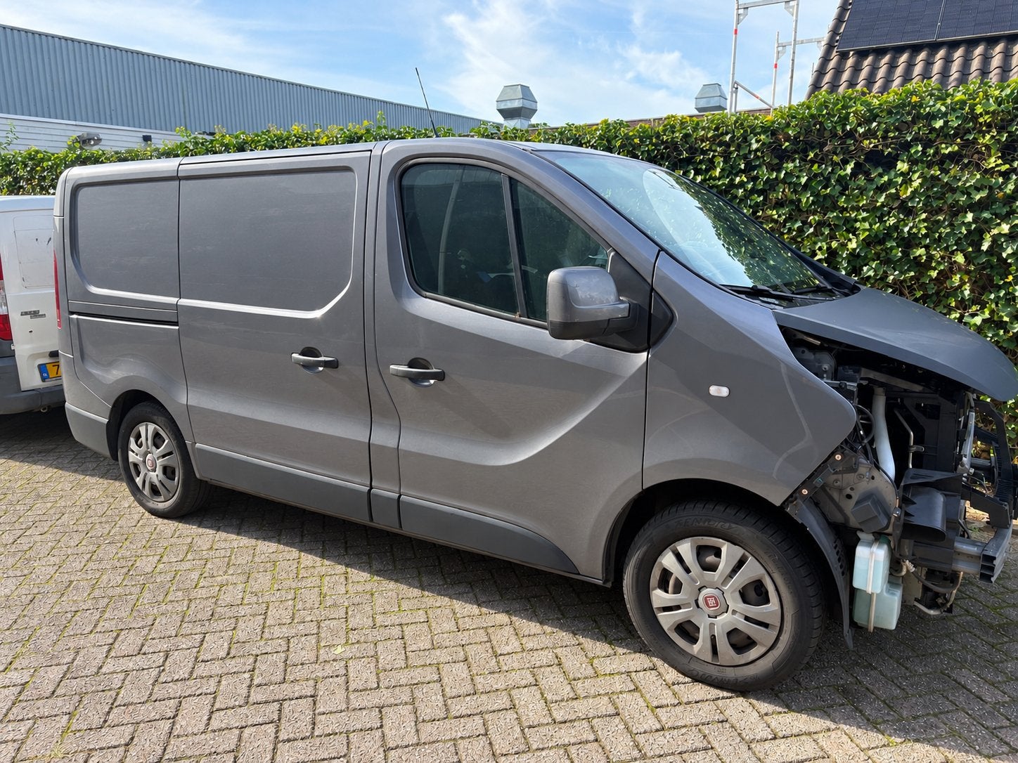 Fiat Talento 1.6 Multijet 70KW 2018 schade met nieuwe onderd, Auto's, 15 km/l, Origineel Nederlands, Bedrijf, Diesel