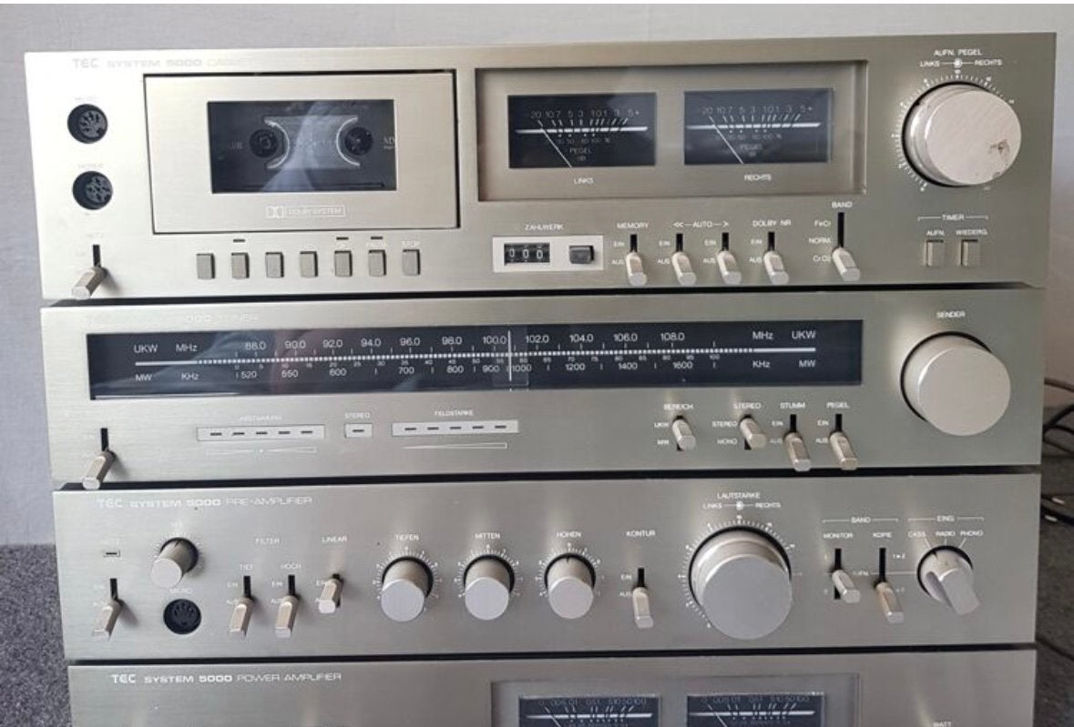 Gezocht oude radios, stereotoren magnetron, Ophalen, Zo goed als nieuw, Overige merken