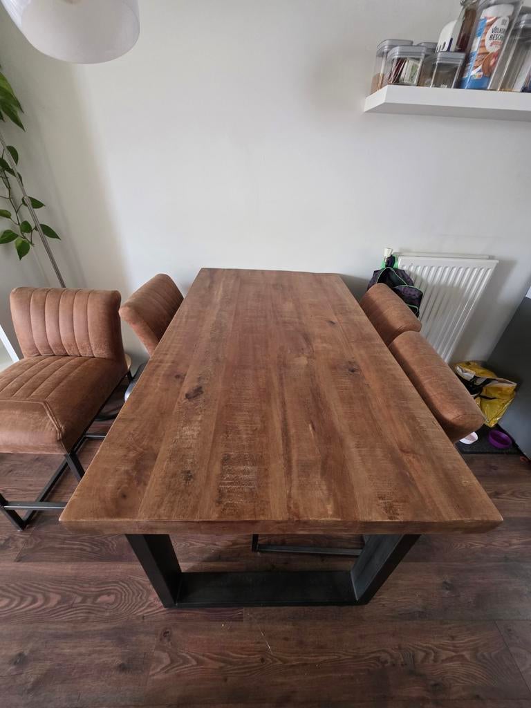 Eettafel met houten blad en metalen onderstel, 100 tot 150 cm, Zo goed als nieuw, Rechthoekig, 50 tot 100 cm