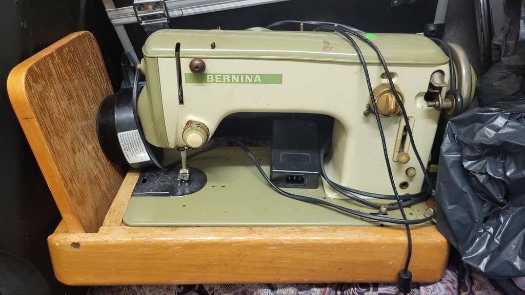 Bernina naai machine, Antiek en Kunst, Antiek | Naaimachines, Ophalen