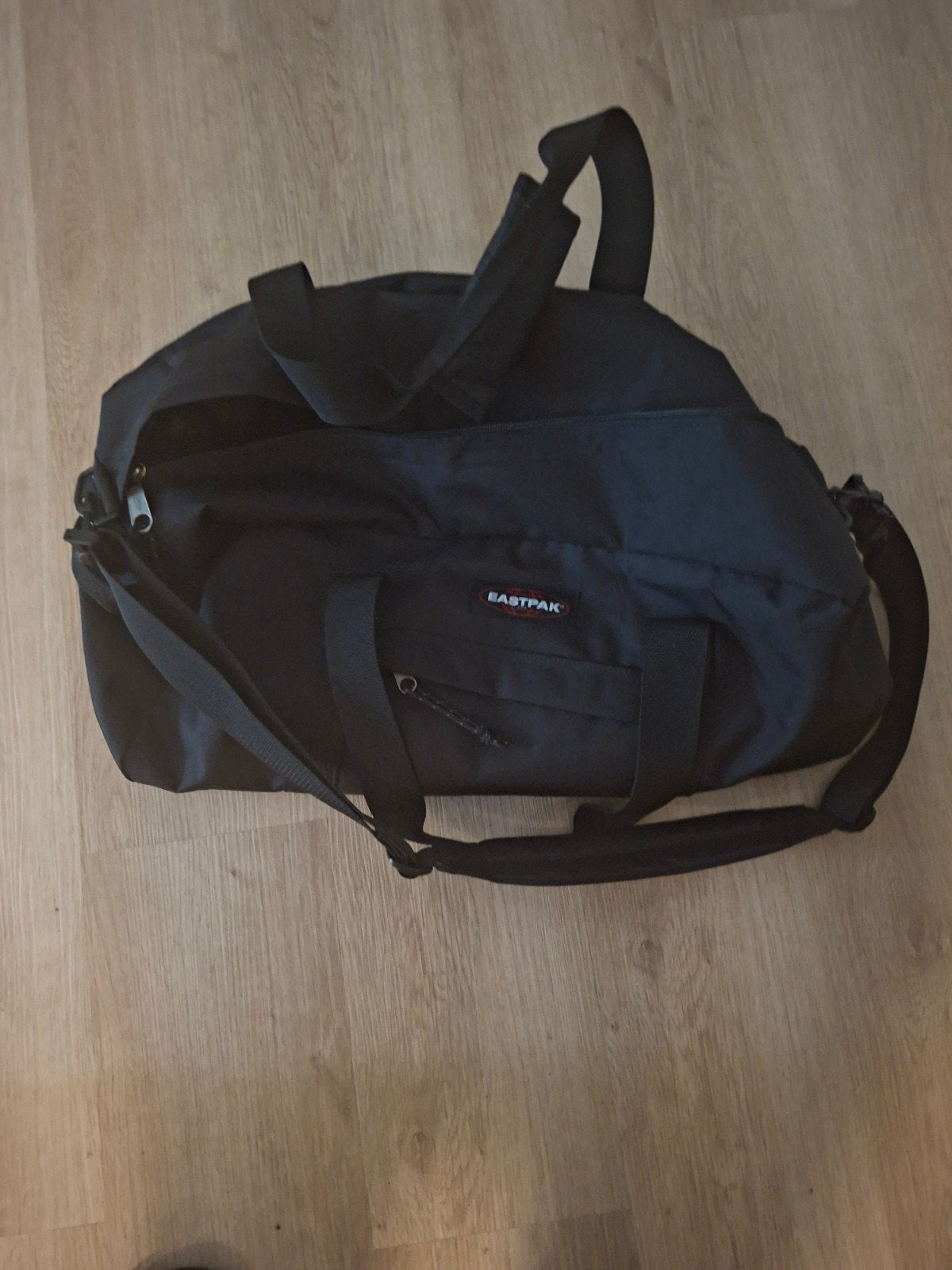 Eastpak reistas - Zwart en ruim, 20 tot 30 cm, Zwart, Ophalen of Verzenden, Zo goed als nieuw
