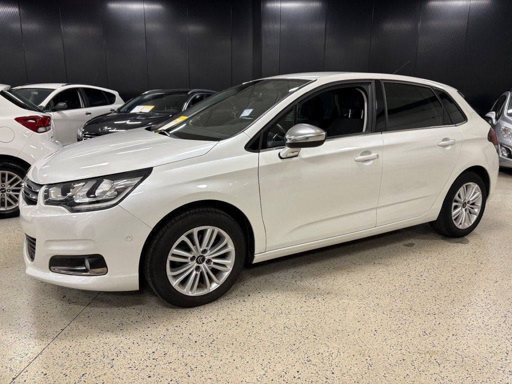 Kia RIO 1.0 T-GDI MHEV Multimedia PDC CAM Cruise NL NAP, Auto's, Voorwielaandrijving, Gebruikt, Huisgarantie, Met garantie (alle)