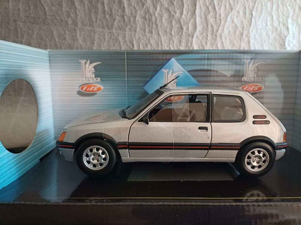 Peugeot 205 GTI 1.9 ph1 grijs Solido nieuw old stock, Ophalen of Verzenden, Nieuw, Auto, Solido