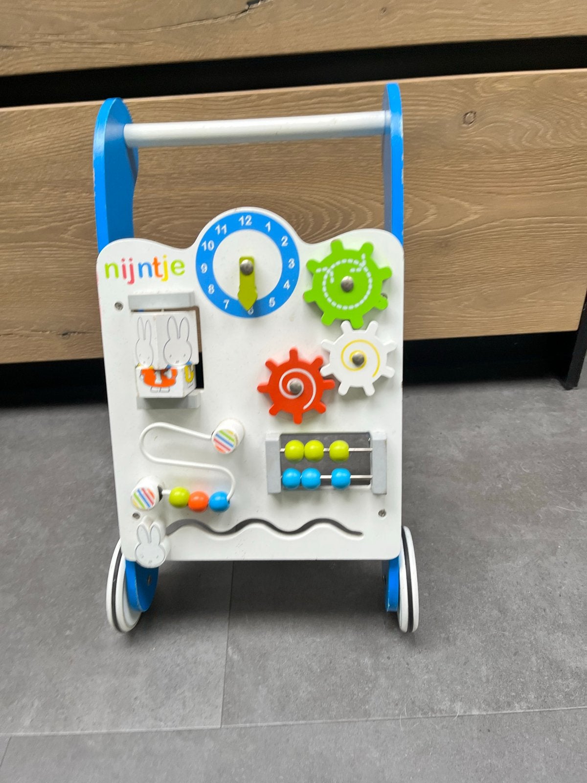 Nijntje Houten Loopwagen met Activiteitenpaneel, Kinderen en Baby's, Ophalen, Gebruikt, Overige typen, Met wieltjes