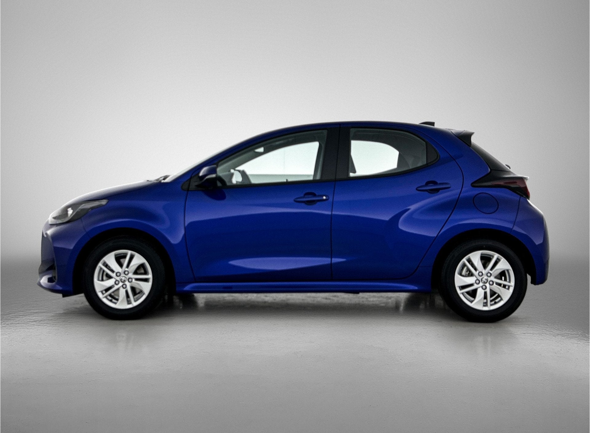 Toyota Yaris 1.5 Hybrid 115 Active | BTW voertuig | Apple Ca, 12 maanden, Gebruikt, Start-stop-systeem, Blauw