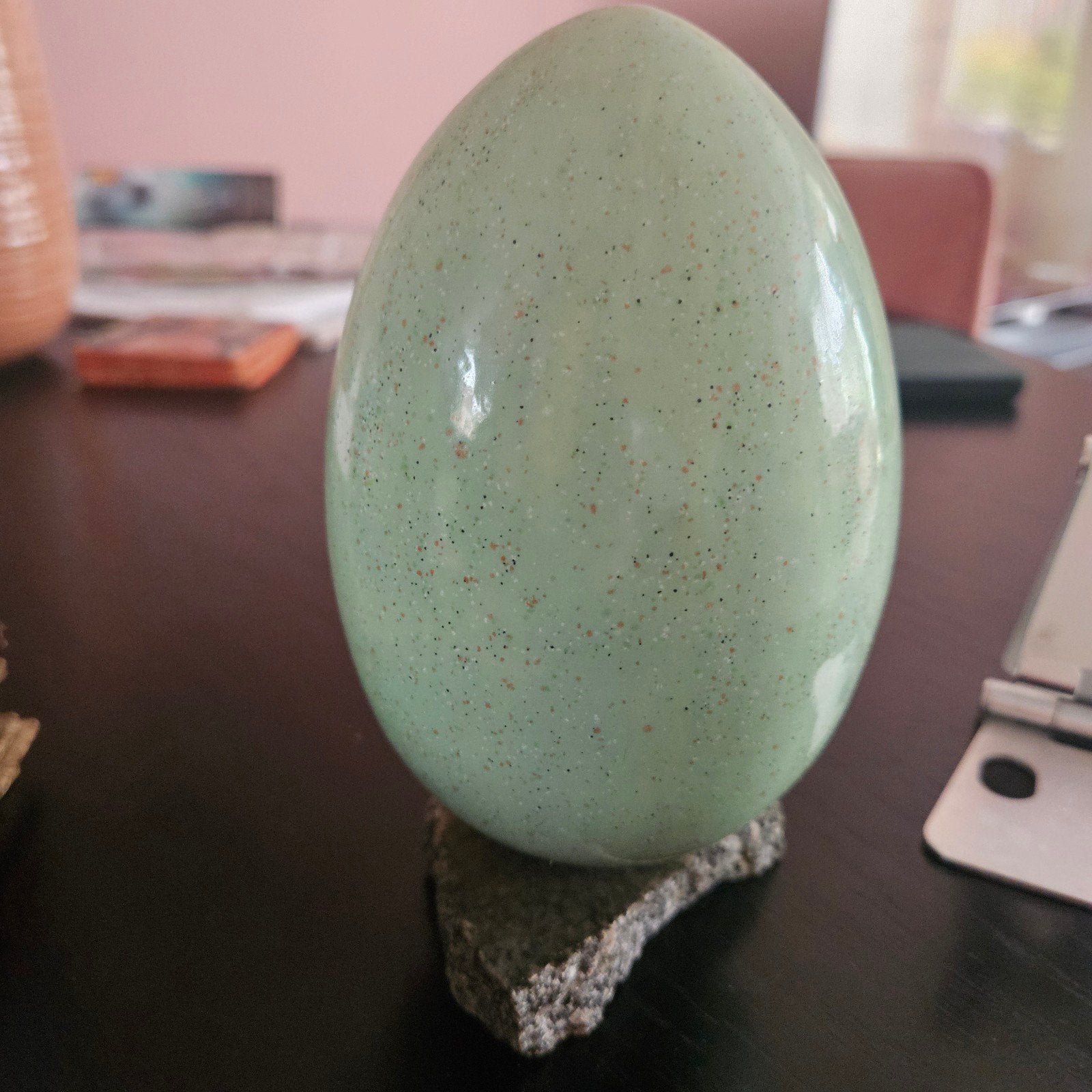Decoratief ei van keramiek, groen met spikkels, Groen, Ophalen of Verzenden, Zo goed als nieuw, Modern