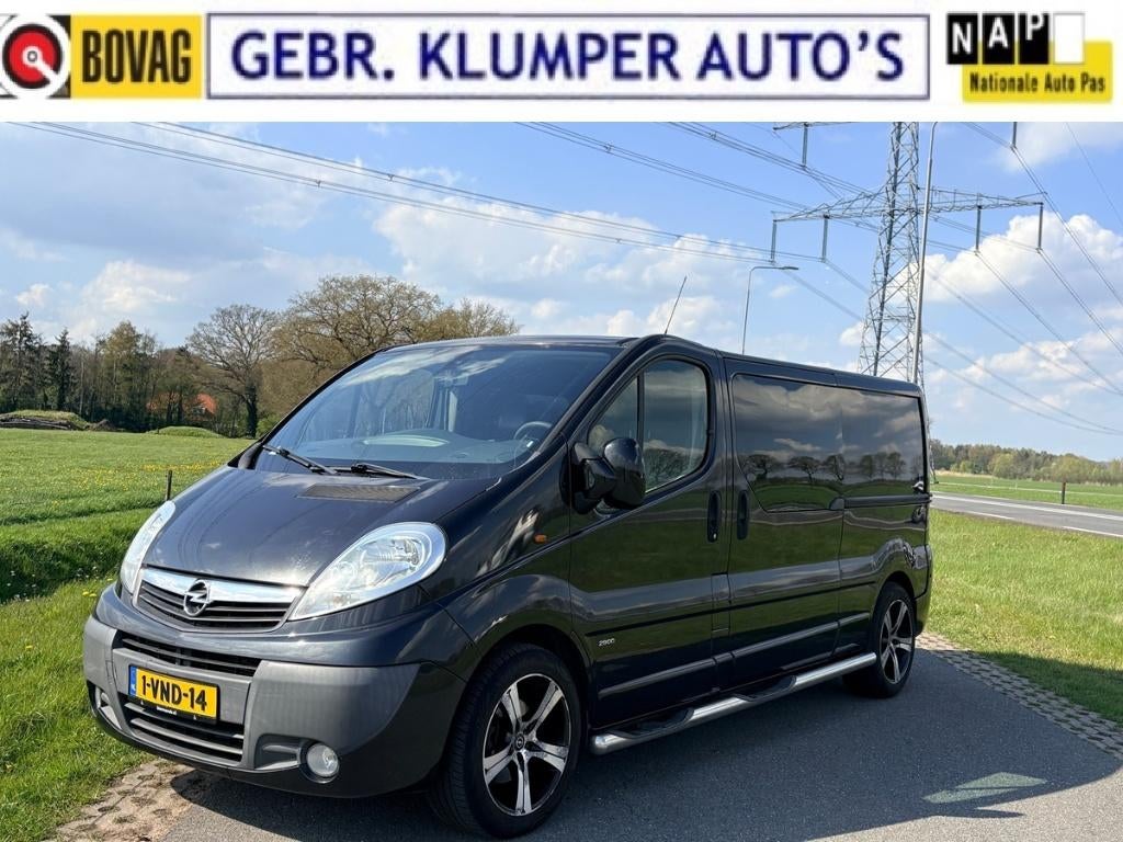 Opel Vivaro 2.5 CDTI L2H1 DC Rolstoelbus, Leer, Navi, Cruise, Voorwielaandrijving, 145 pk, 2177 kg, Zwart