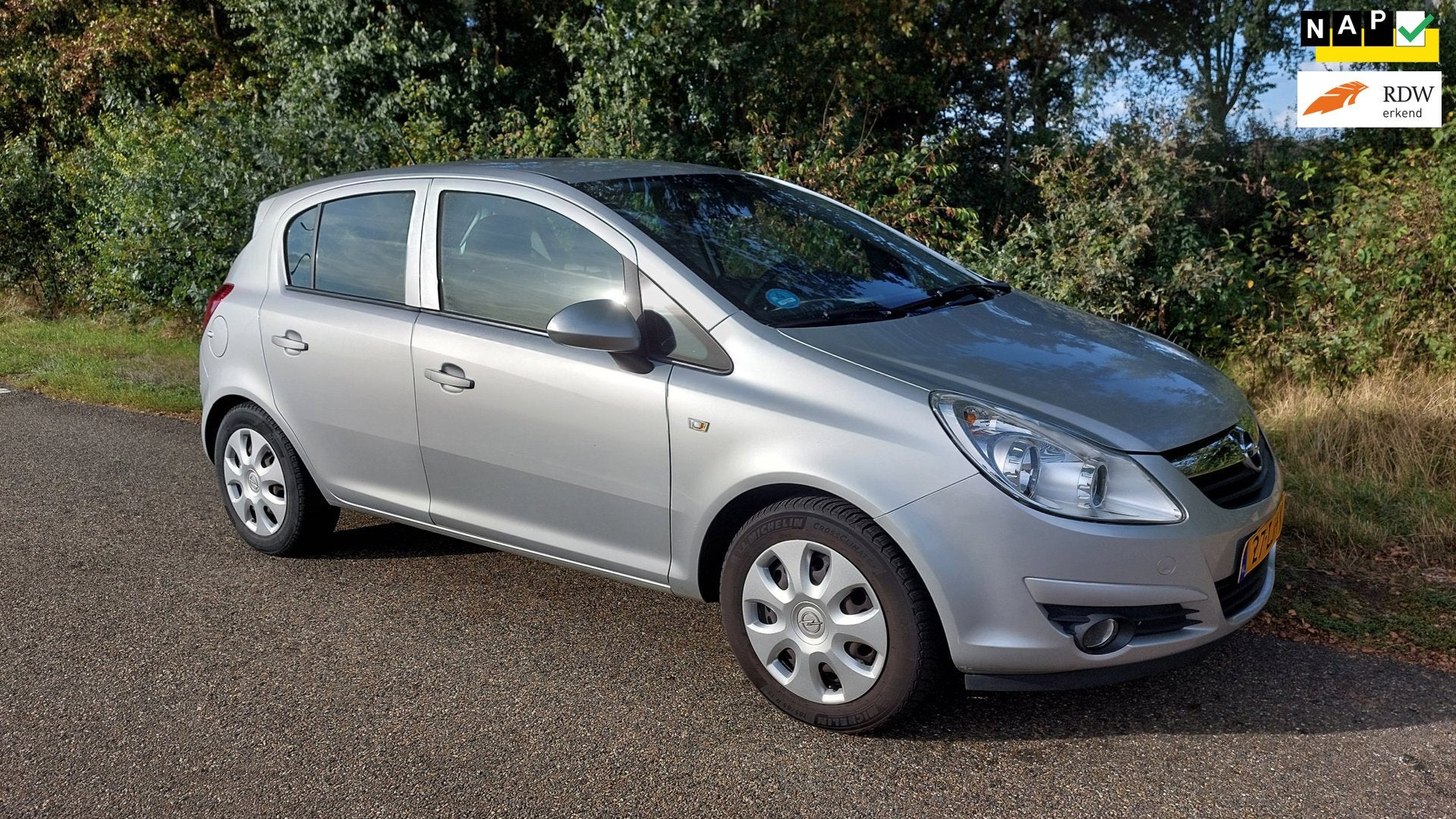 Opel Corsa 1.4-16V Enjoy, Voorwielaandrijving, 1063 kg, Gebruikt, 4 cilinders