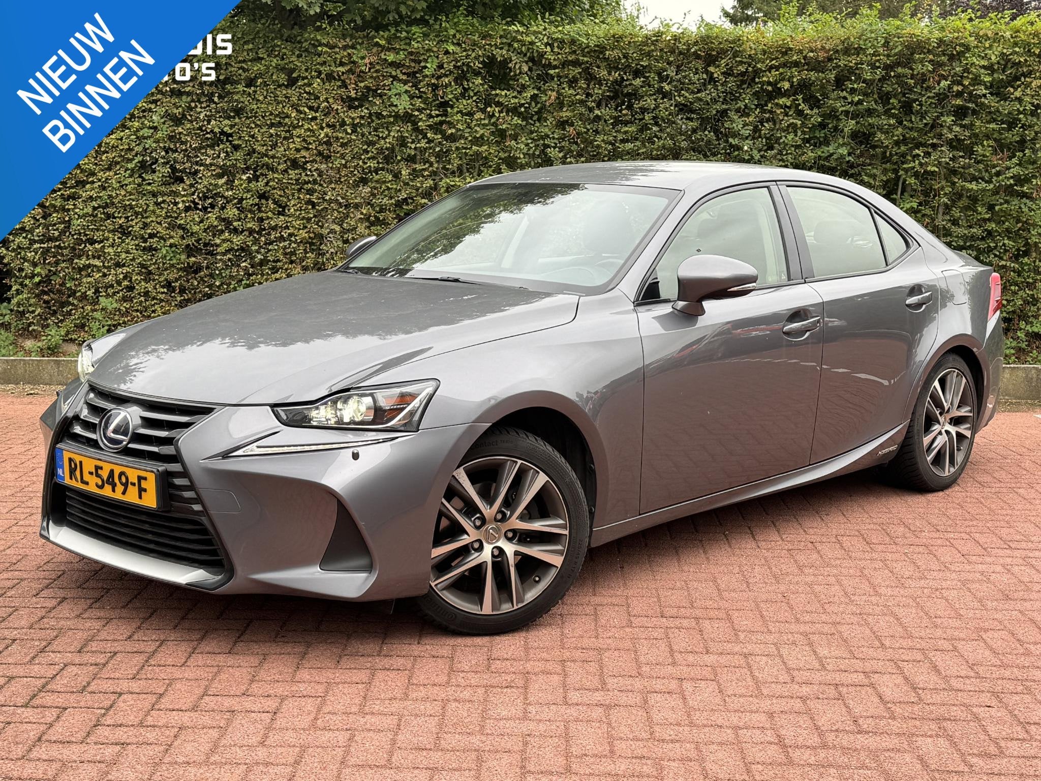 Lexus IS 300h Facelift (Nw beurt + nw HHC!) Xenon, Auto's, Automaat, Gebruikt, Automatische klimaatregeling, 23 km/l