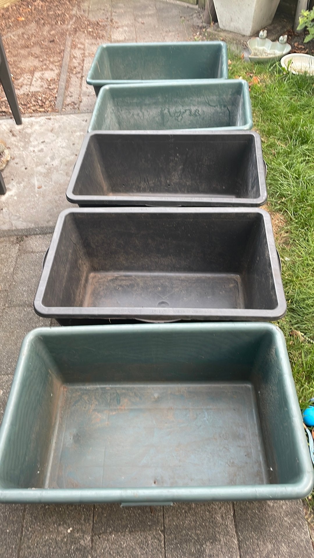 GROTE MOESTUIN BAKKEN 80 L, Ophalen, Kunststof, Gebruikt, Minder dan 30 cm