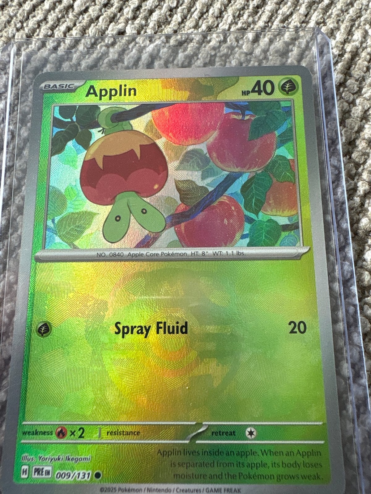 Applin Masterball PRE 9 Pokémon kaart, Ophalen of Verzenden, Zo goed als nieuw, Losse kaart, Foil