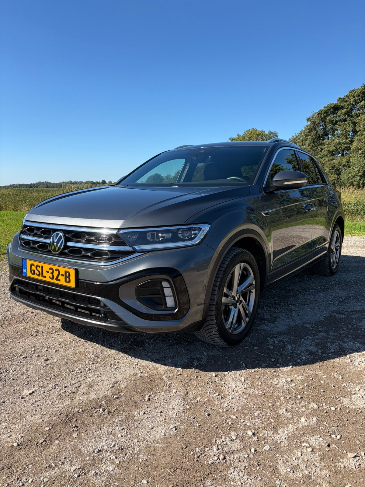 Volkswagen T-Roc 1.5 TSI 150pk 7-DSG 2023 Grijs, 1258 kg, 1498 cc, 4 cilinders, Geheel digitaal combi-instrument