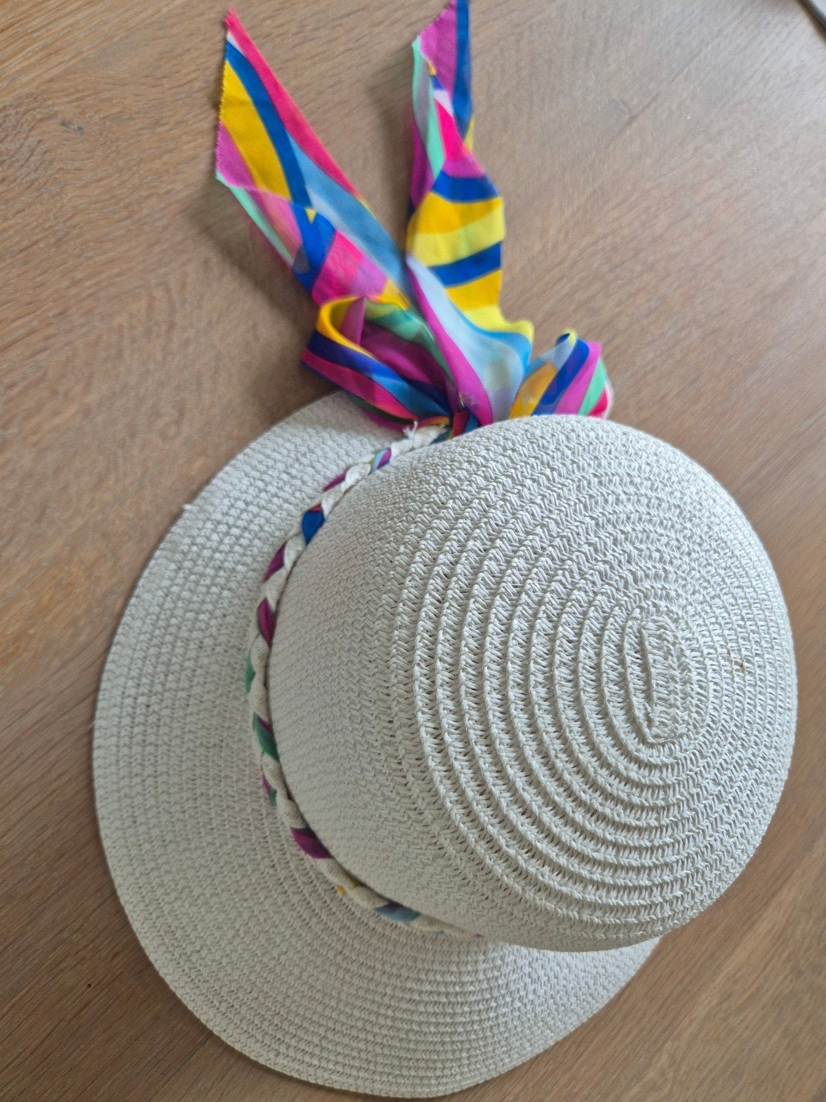 Zonnehoed met lint en elastiek, Kleding | Dames, Hoeden en Petten, Ophalen of Verzenden, Zo goed als nieuw, One size fits all
