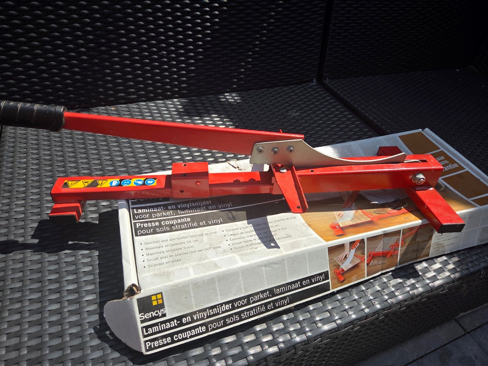 Sencys laminaat- en vinylsnijder, Doe-het-zelf en Verbouw, Gereedschap | Handgereedschap, Ophalen, Zo goed als nieuw, Snijgereedschap