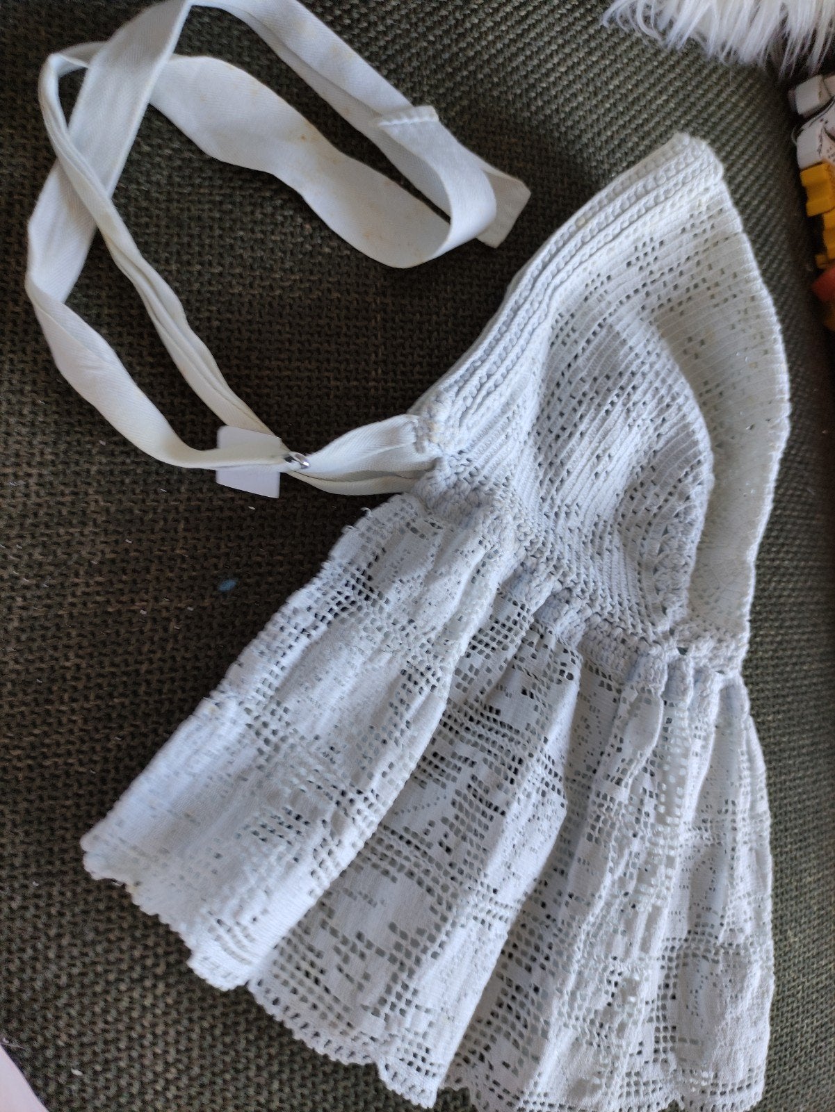 2 oude gehaakte daagse knipmutsen klederdracht, Antiek en Kunst, Antiek | Kleding en Accessoires, Ophalen of Verzenden