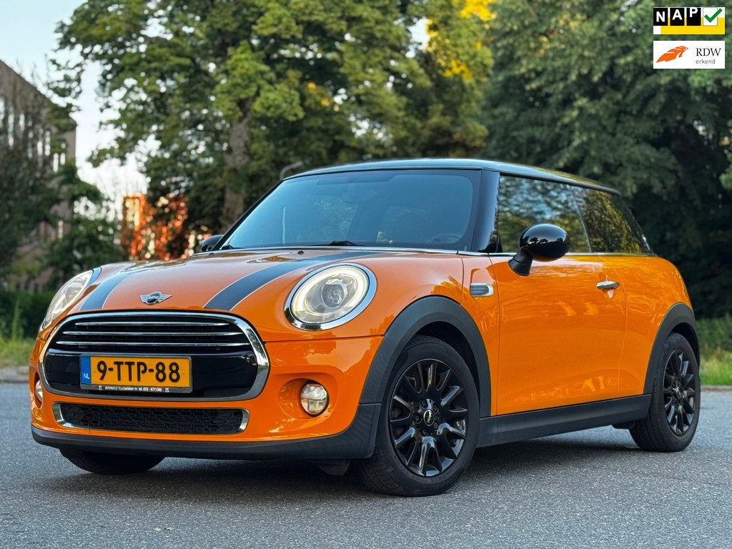 Mini 3-Deurs 1.5 Cooper|!WK AKTIE!|XENON|LED|NAVI|CRUISE|ORI, 136 pk, Gebruikt, Euro 6, Overige kleuren